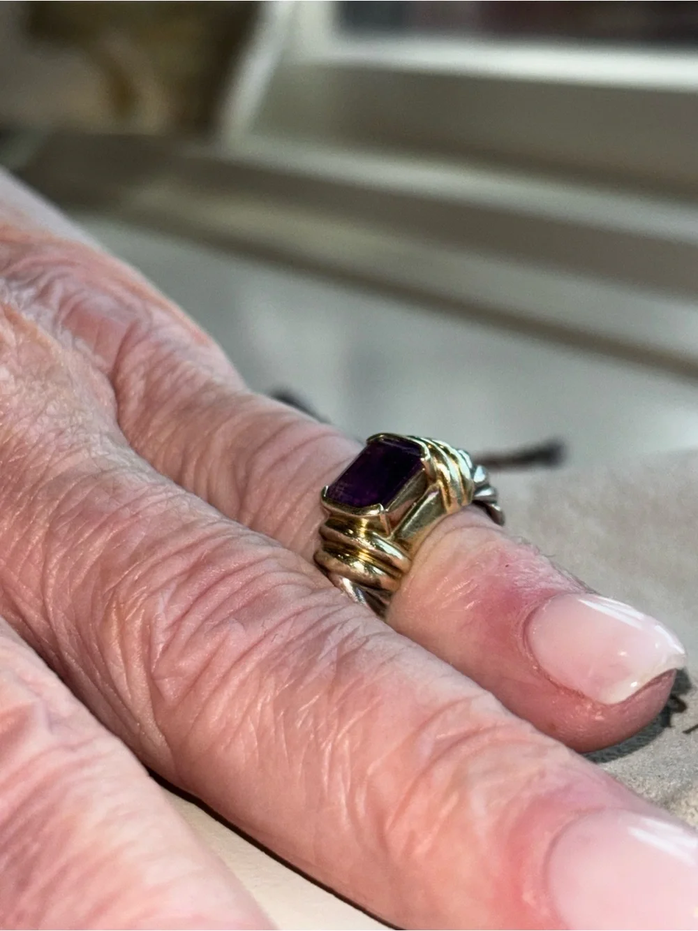 David Yurman Gold and Amethyst Cable-Style Ring
